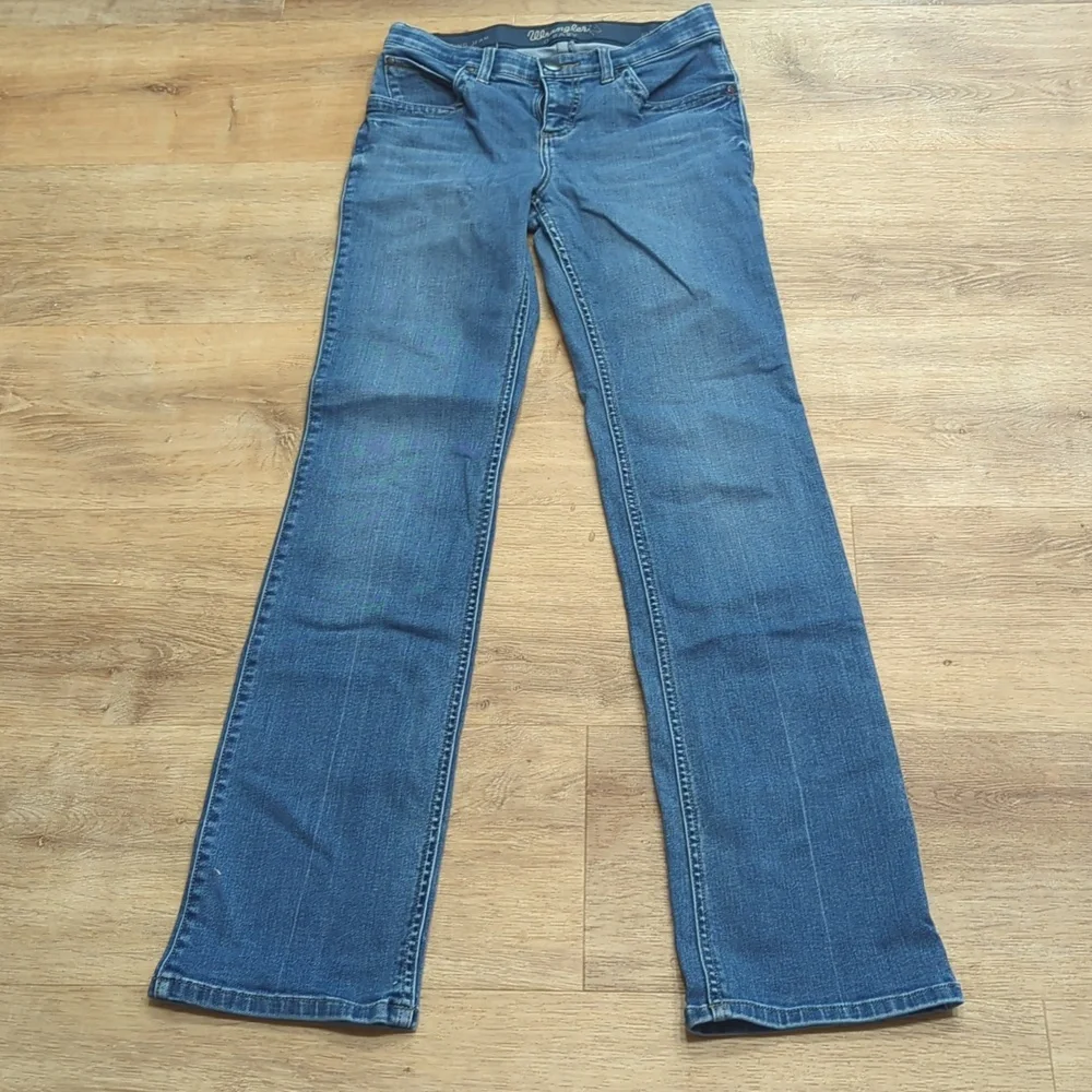 Wrangler Women's Bootcut Jeans - Picture 4 of 6